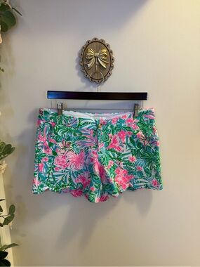 NWT Lilly Pulitzer Buttercup Shorts “Amalfi Blue Leaf It Wild” Pattern - Size 8